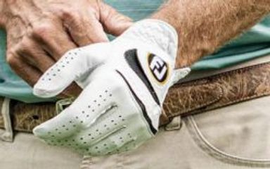 Are Bionic Golf Gloves Legal on the Golf Course?